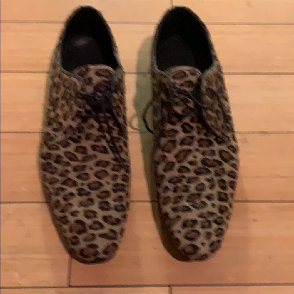 Men’s shoes